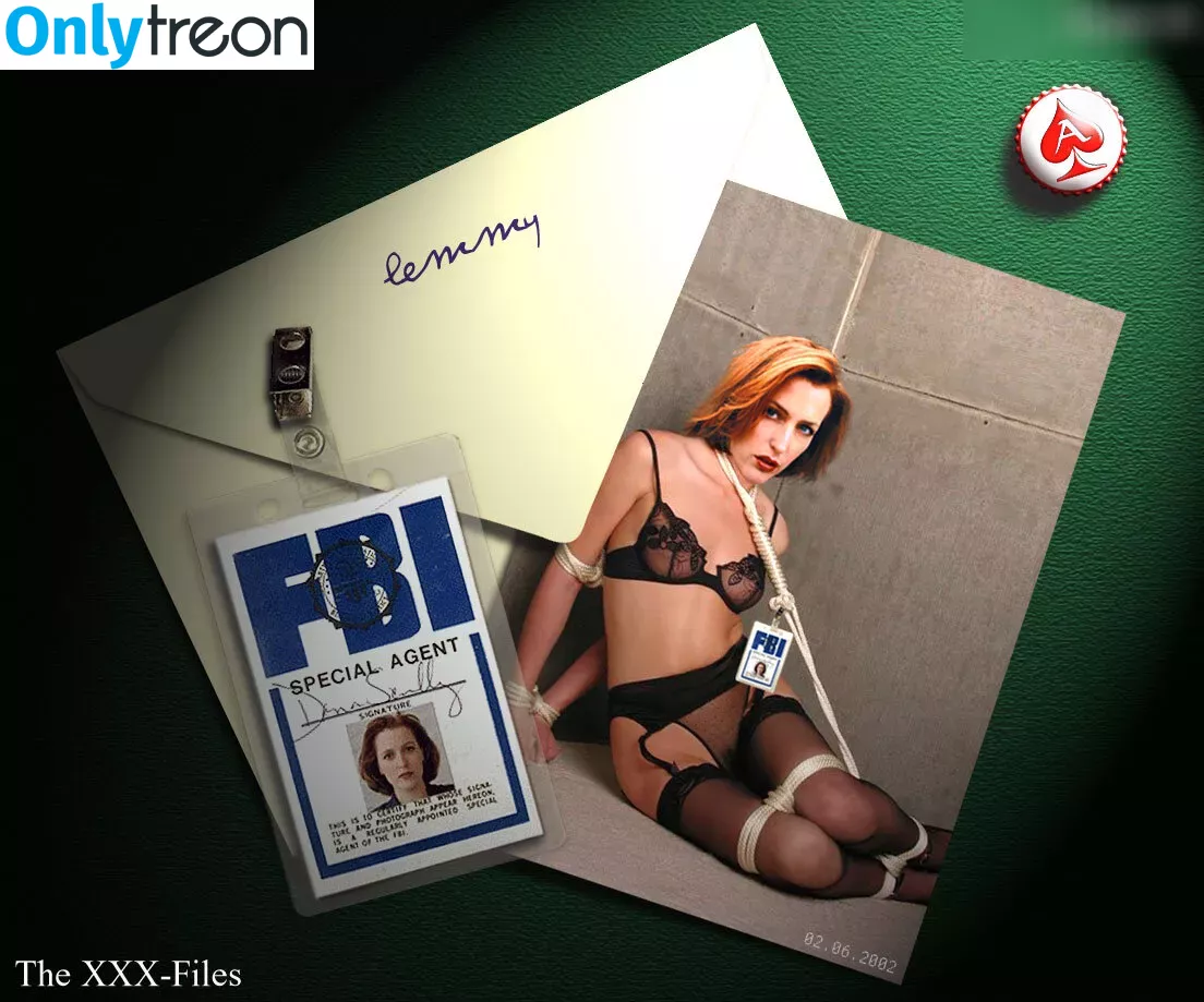 Gillian Anderson голая photo #0374 (GillianA)