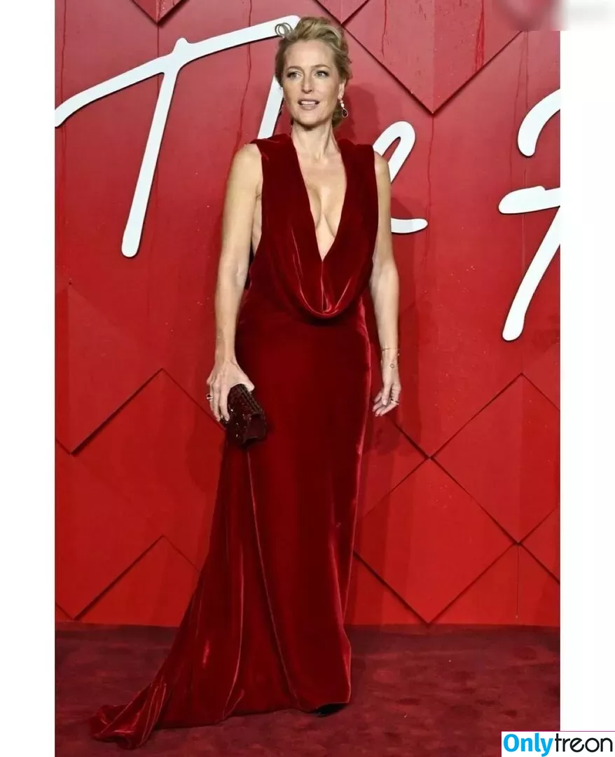 Gillian Anderson голая photo #0396 (GillianA)