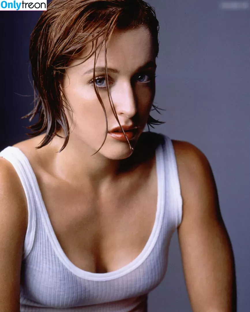Gillian Anderson голая photo #0406 (GillianA)