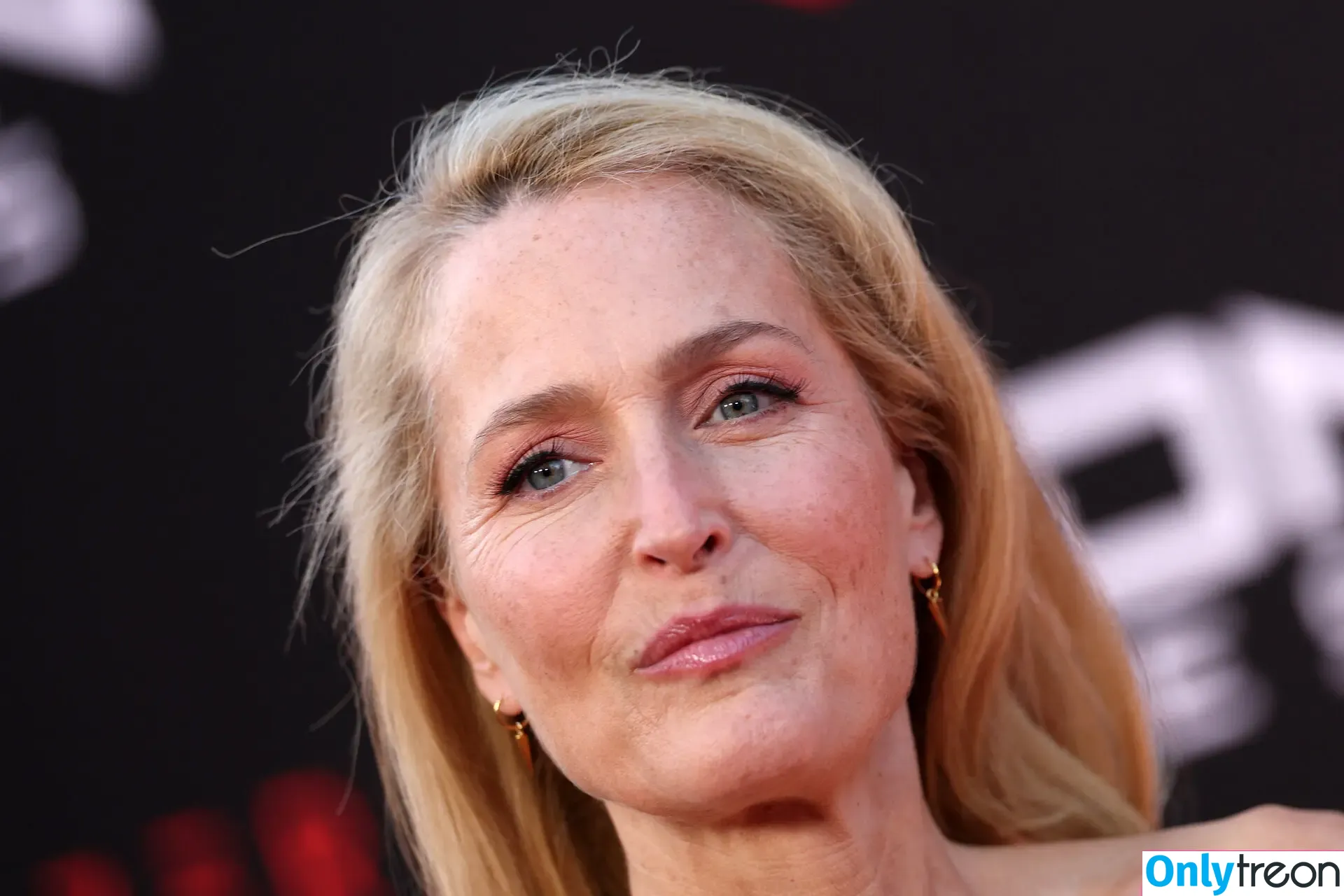 Gillian Anderson nude photo #0757 (gilliana)