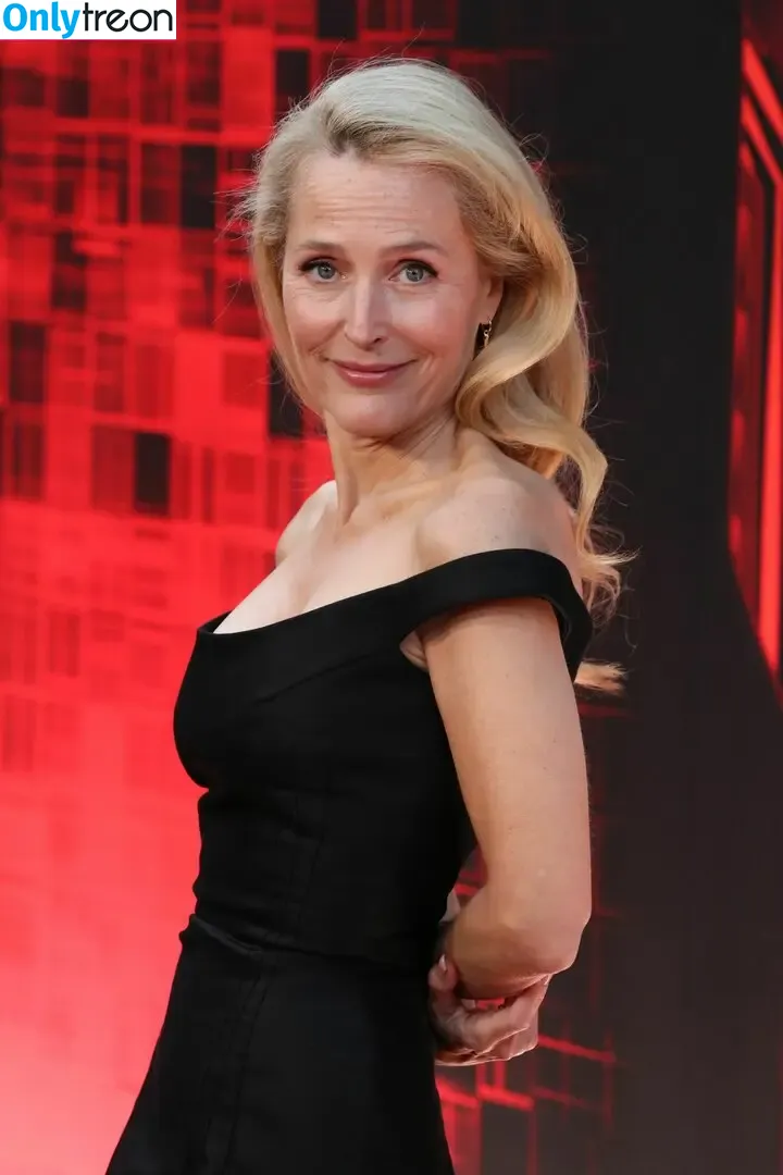 Gillian Anderson голая photo #0767 (gilliana)