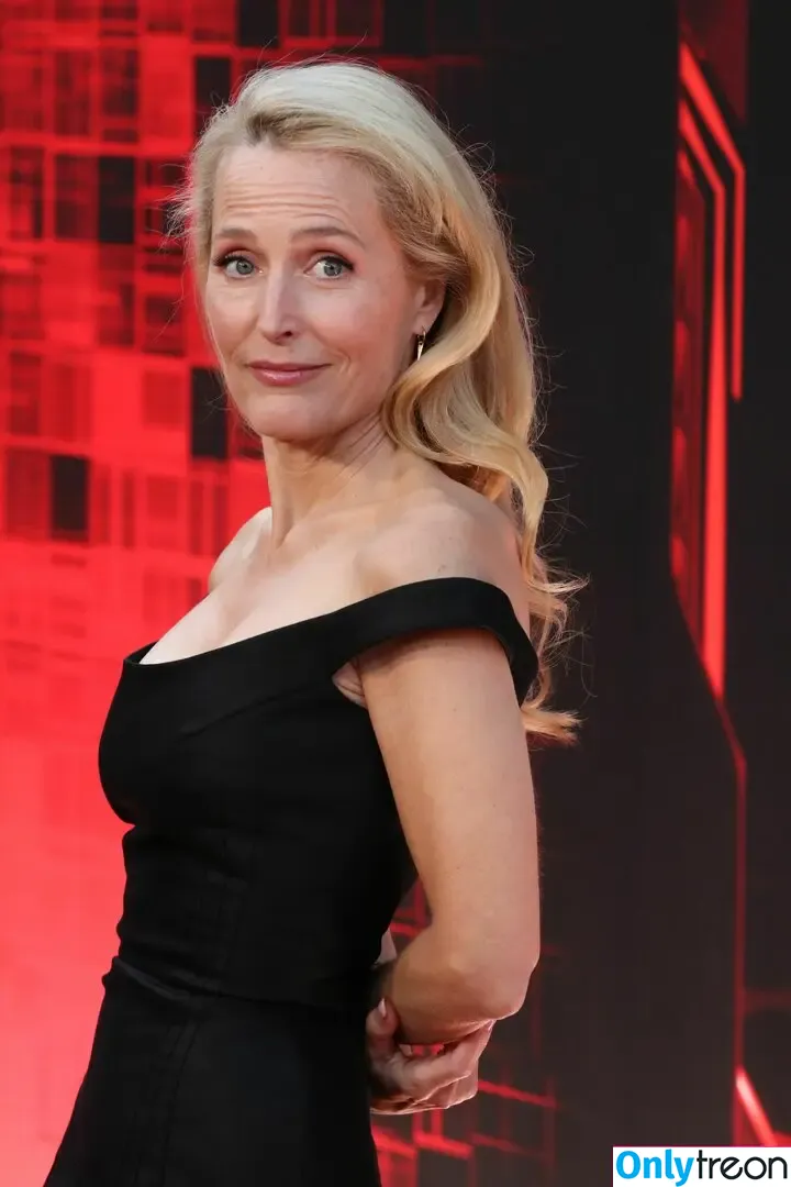Gillian Anderson голая photo #0768 (gilliana)
