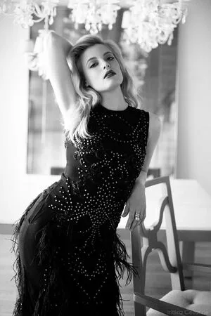 Gillian Jacobs / gillianjacobsofficial nude photo #0186