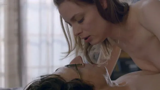 Gillian Jacobs / gillianjacobsofficial nude photo #0229