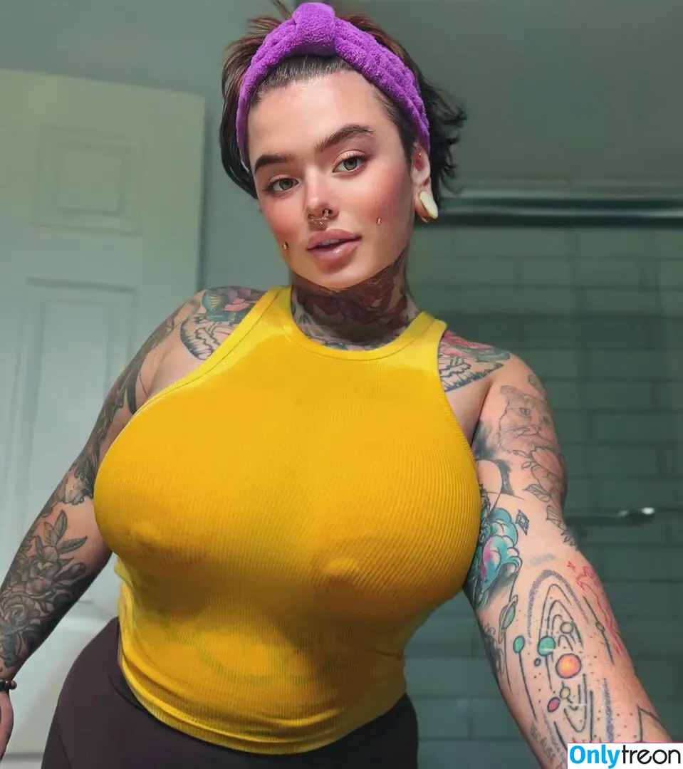 GillianJuggs nude photo #0016 (gillisbeenaughty / mom.mamilky)