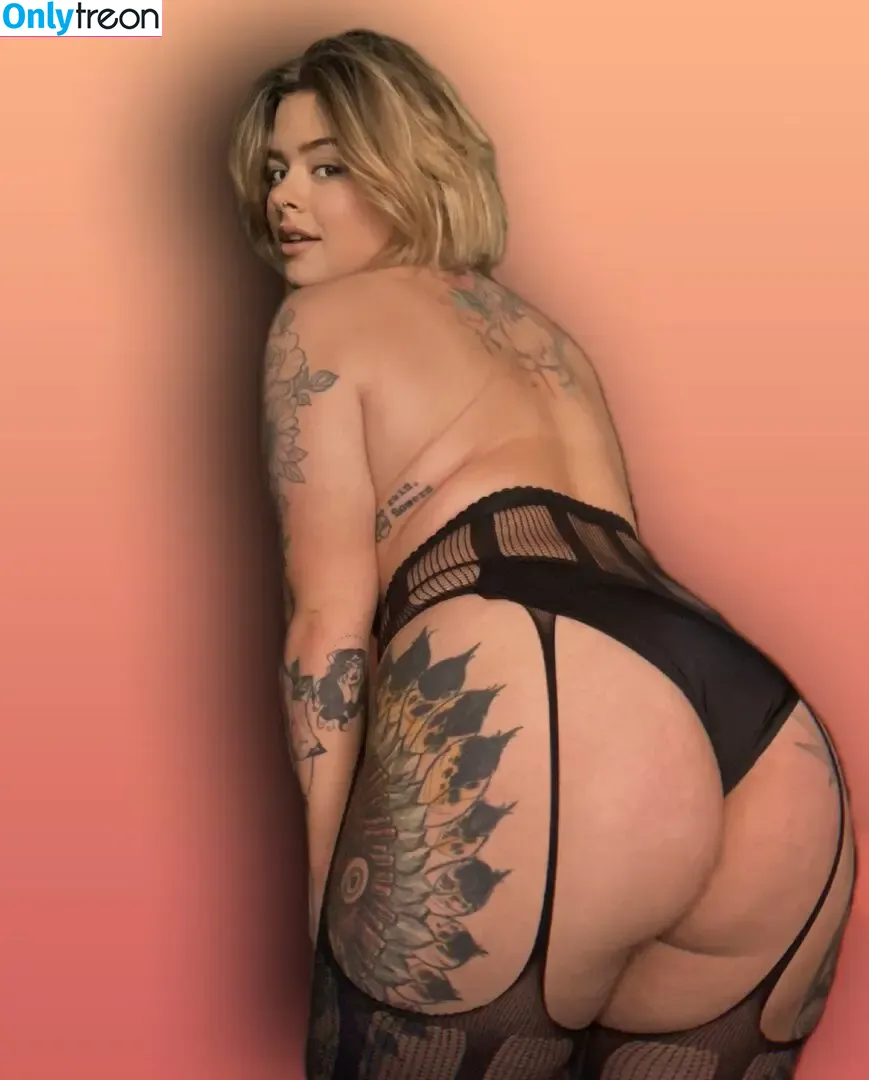 GillianJuggs nude photo #0052 (gillisbeenaughty / mom.mamilky)