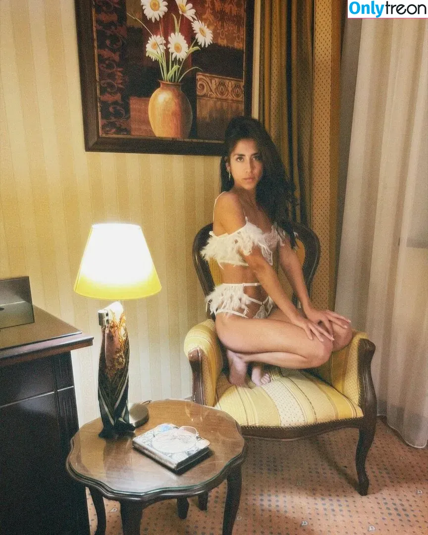 Gina Llebaria голая photo #0175 (gina.llebaria / vicky_de_levine)