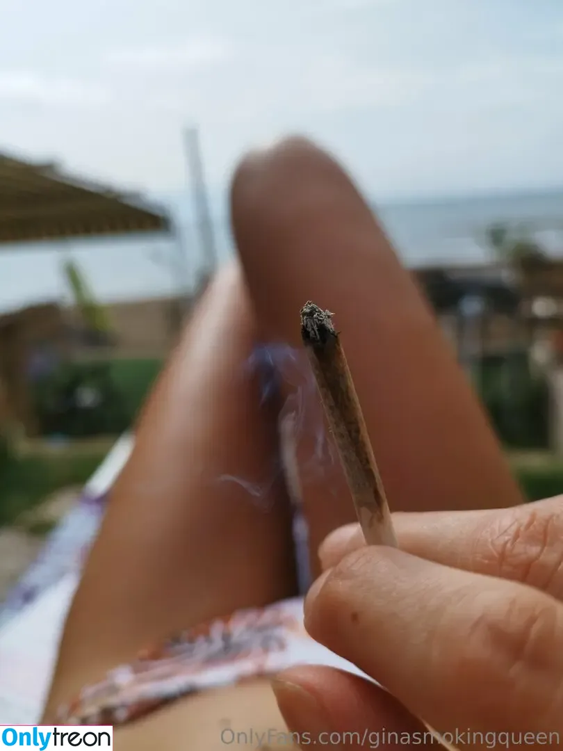 ginasmokingqueen голая photo #0025 (ginasmokingqueen)