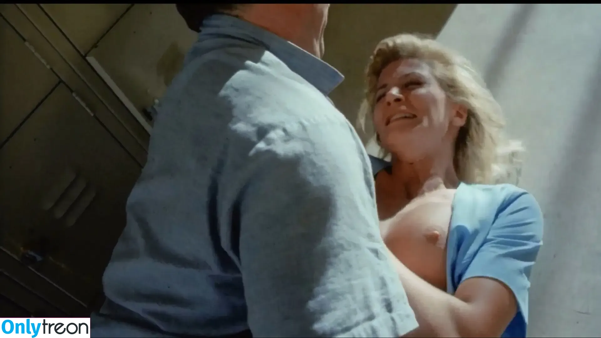 Ginger Lynn Allen nude photo #0003 (blameitonginger)
