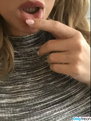  nude photo #0008