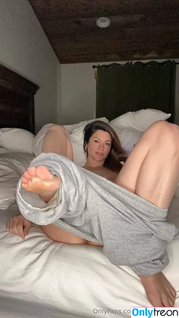 ginnypotter nude photo #0996 (ginnytothepotter)