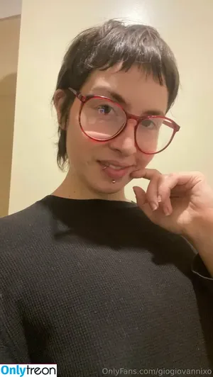 giogiovannixo / giiovannae nude photo #0001