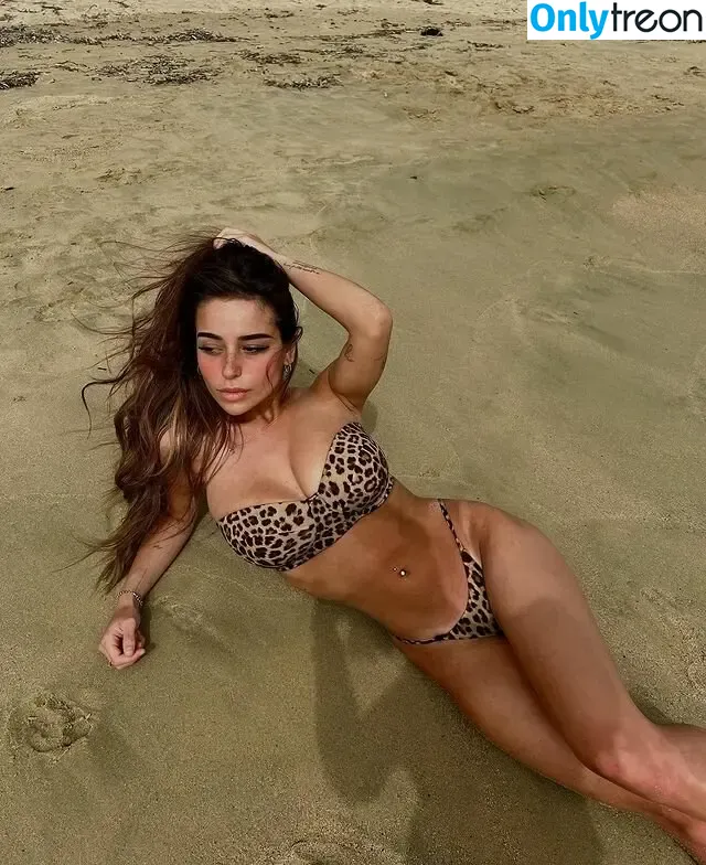 Giorgia Meloni голая photo #0002 (giorgiaameloni)
