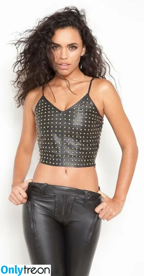 Giovana Cordeiro голая photo #0001 (cordeirogi)