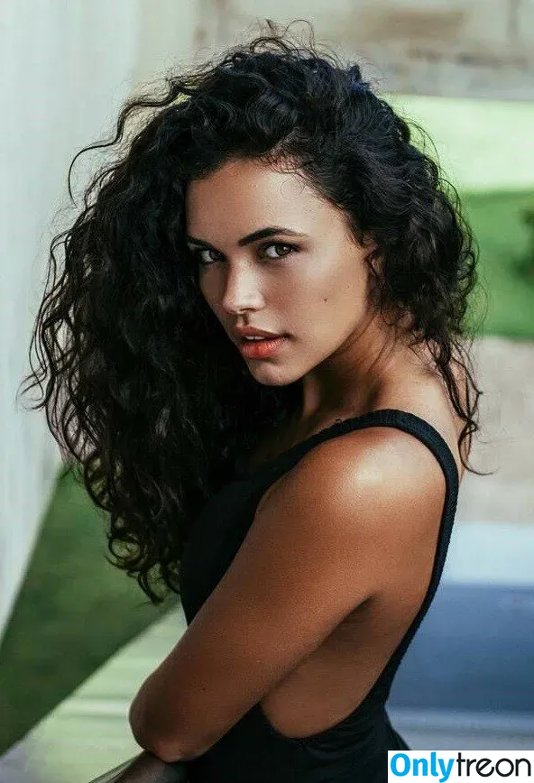 Giovana Cordeiro голая photo #0004 (cordeirogi)
