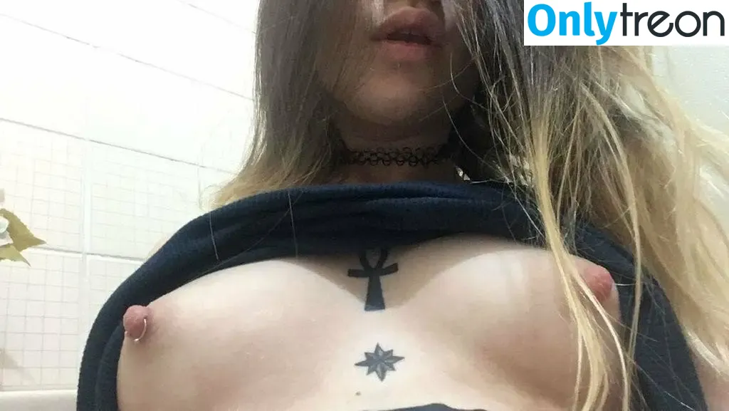 Giovanna Camera голая photo #0018 (suicidegirls)