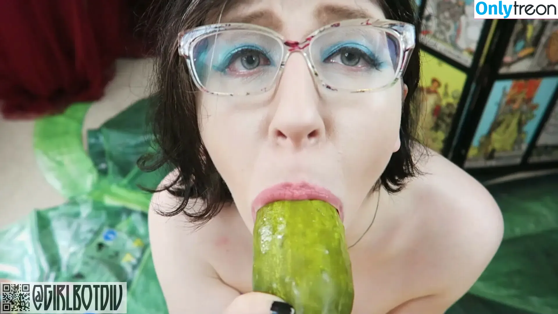 Girlbotdiv nude photo #0172 (DivSavel / Divahkiin / Divmonic)