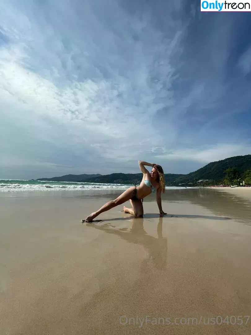 girlflexi nude photo #0008 (girlflex.x.xagain)