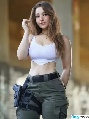 Girls With Guns / Firearms / mia.nicole.23 / wifi_diaries фото голая #0597