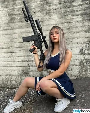 Girls With Guns / Firearms / mia.nicole.23 / wifi_diaries фото голая #0601