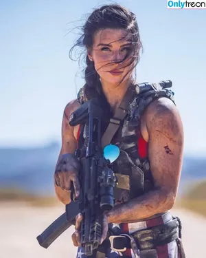 Girls With Guns / Firearms / mia.nicole.23 / wifi_diaries фото голая #0629