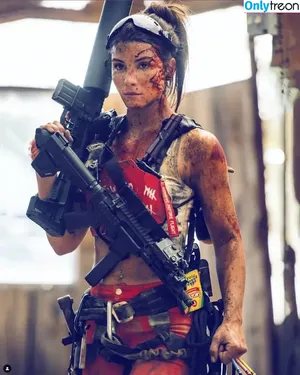 Girls With Guns / Firearms / mia.nicole.23 / wifi_diaries фото голая #0633