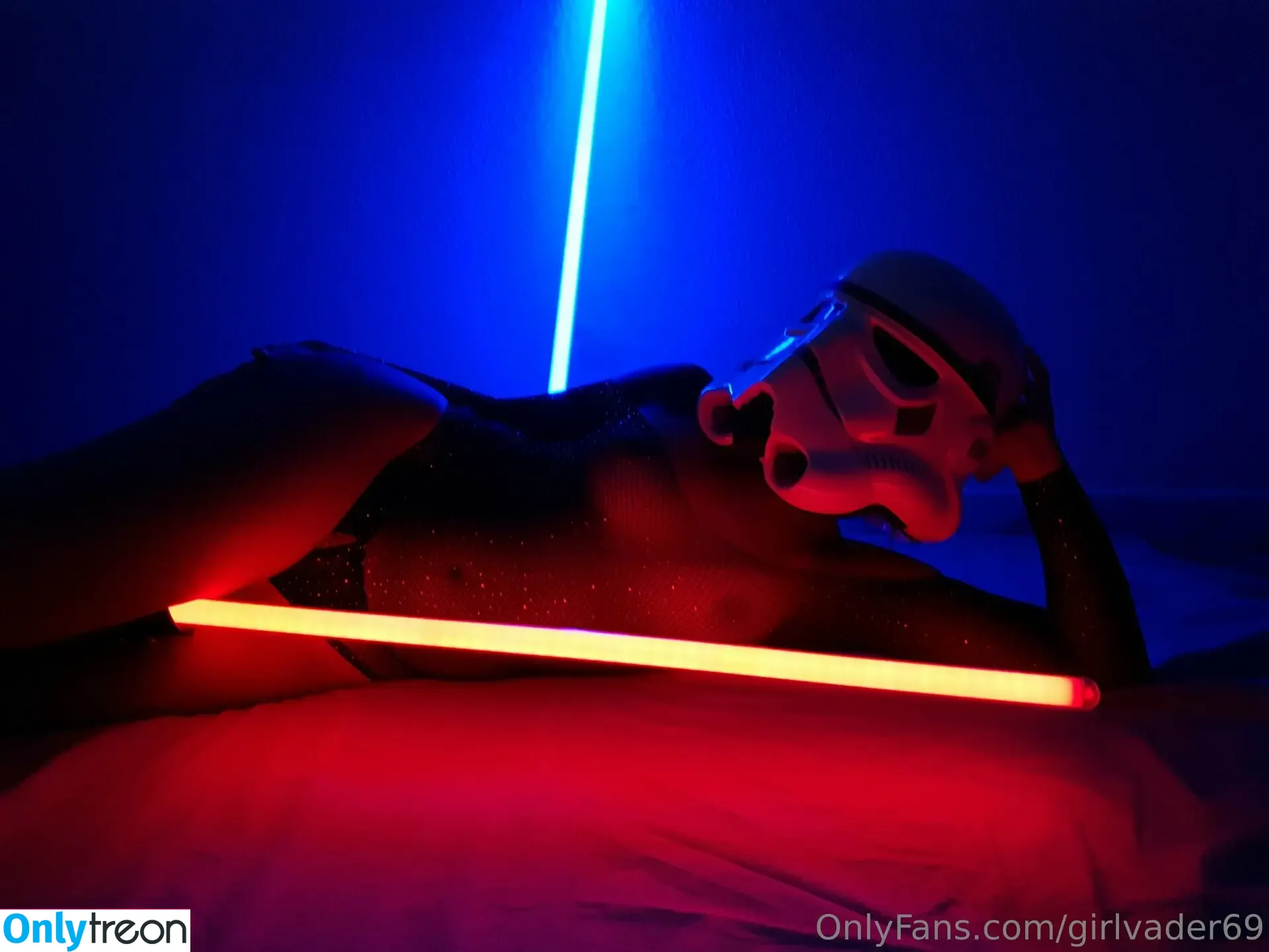 girlvader69 голая photo #0029 (_invadergirl_)