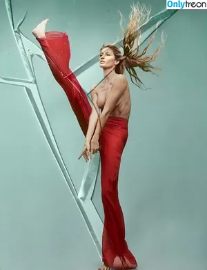 Gisele Bündchen / Gisele Bundchen / gisele nude photo #0364