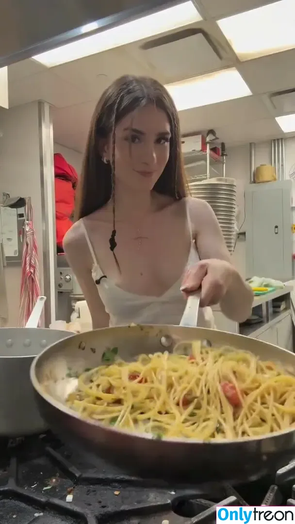 Giulia Bruno nude photo #0194 (Giulihere / giuliahere)