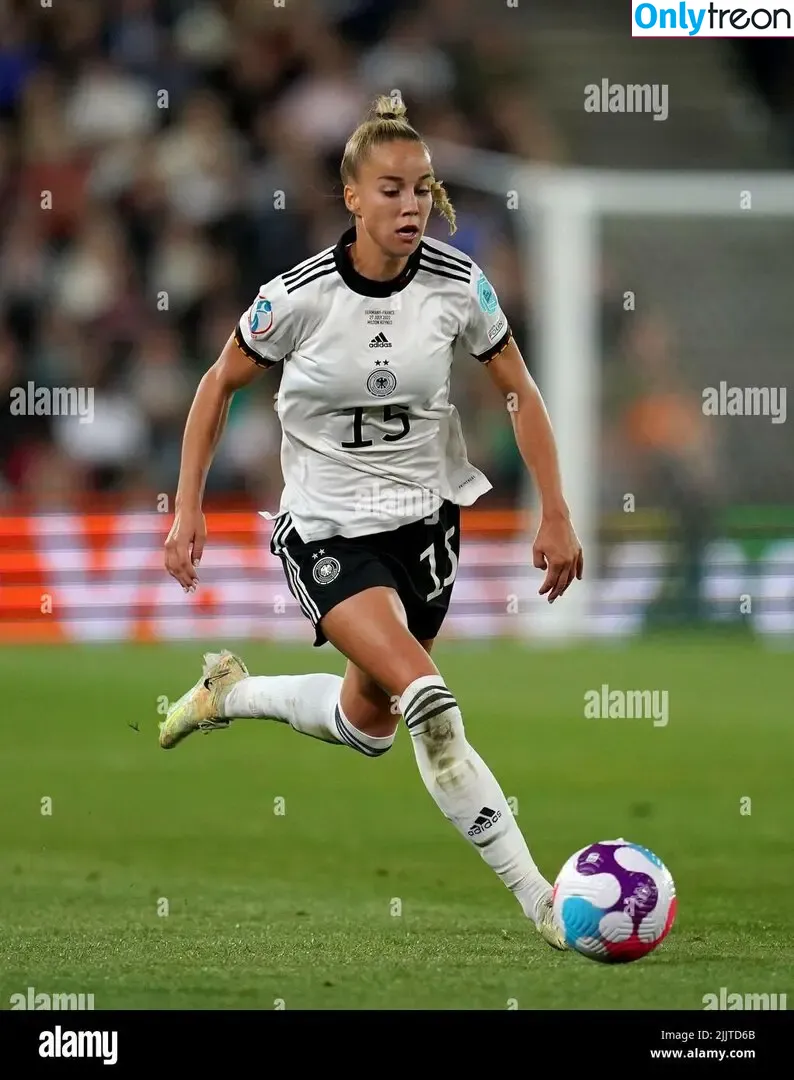 Giulia Gwinn голая photo #0362 (giulia_gwinn / giuliagwinn)