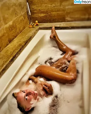 Giulia Siegel / giuliasiegel nude photo #0097
