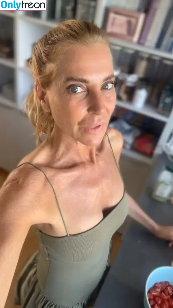 Giulia Siegel голая photo #0217 (giuliasiegel)