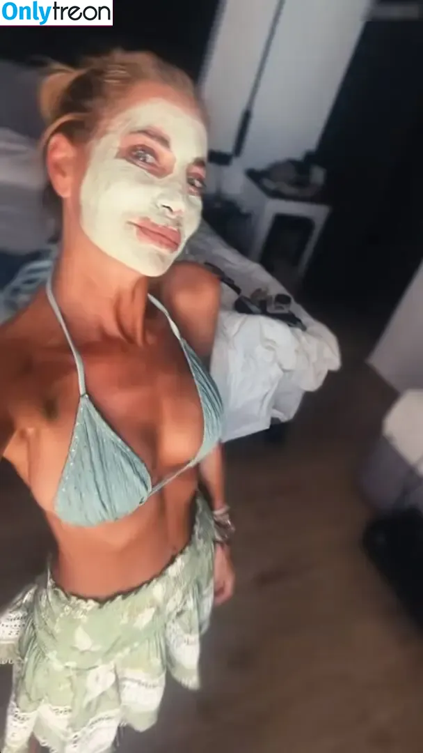 Giulia Siegel nude photo #0221 (giuliasiegel)