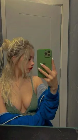 Gizem Bagdacicek / gizembagdacicekk / gizemsavagex nude photo #0051