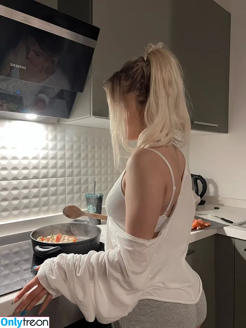Gizem Bagdacicek nude photo #0131 (gizembagdacicekk / gizemsavagex)