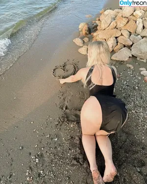 gizemsavagex / gizemsavage.x nude photo #1300