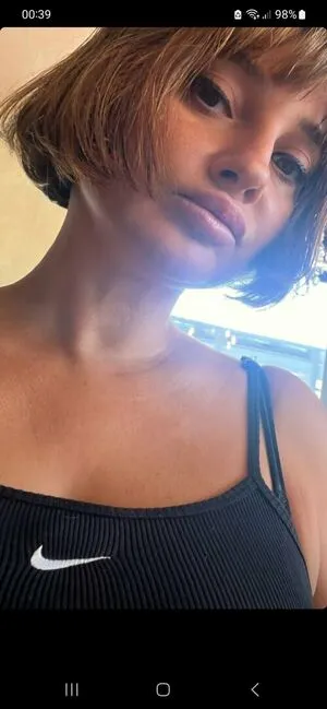 Gizzi Erskine / gizzierskine фото голая #0083