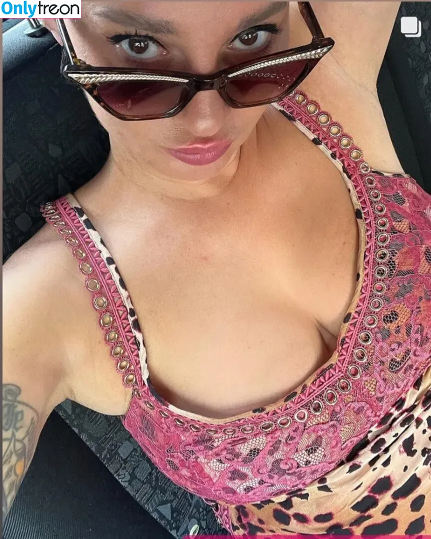 Gizzi Erskine голая photo #0092 (gizzierskine)