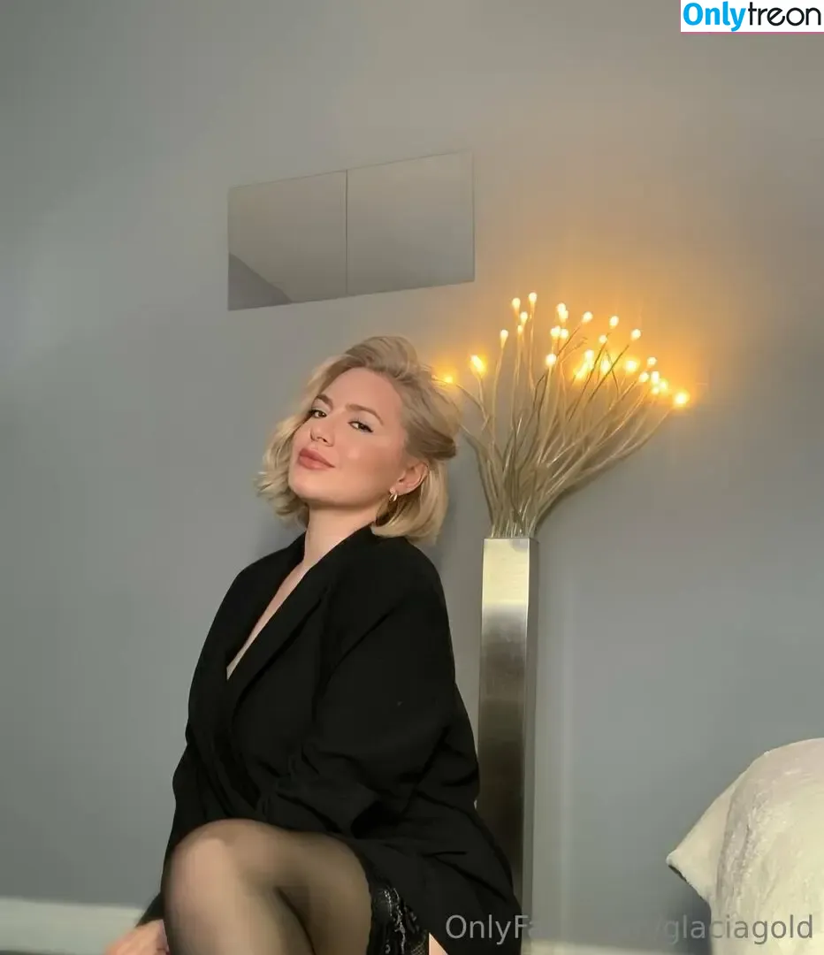 Glaciagold nude photo #0055 (theglasgoldgroup)