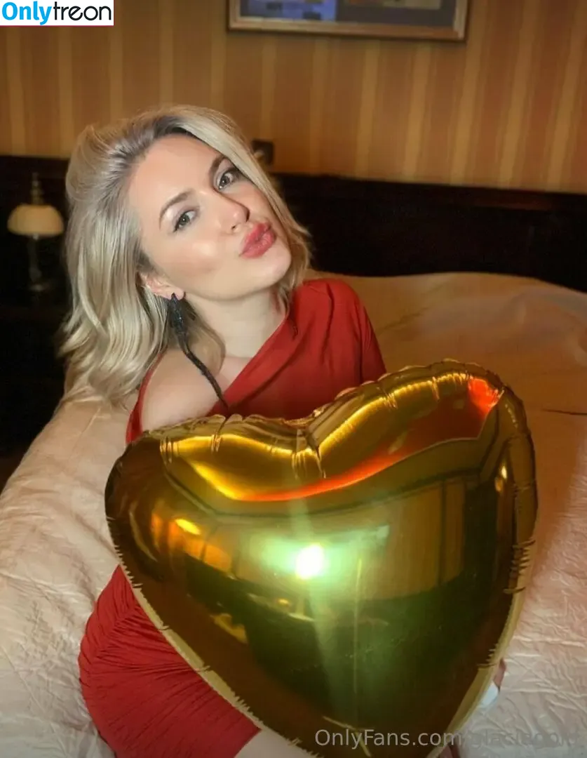 Glaciagold nude photo #0071 (theglasgoldgroup)
