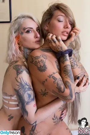 gladycesuicide / Gladyce / gladycefavour фото голая #1021