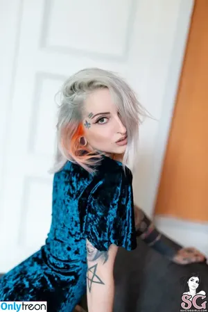 gladycesuicide / Gladyce / gladycefavour фото голая #1047