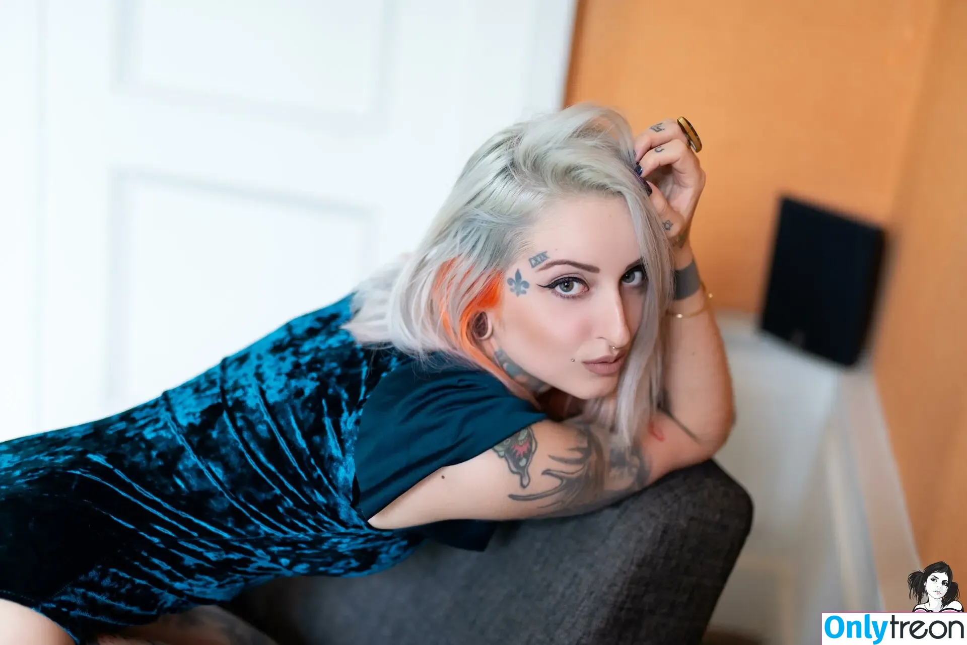 gladycesuicide голая photo #1045 (Gladyce / gladycefavour)