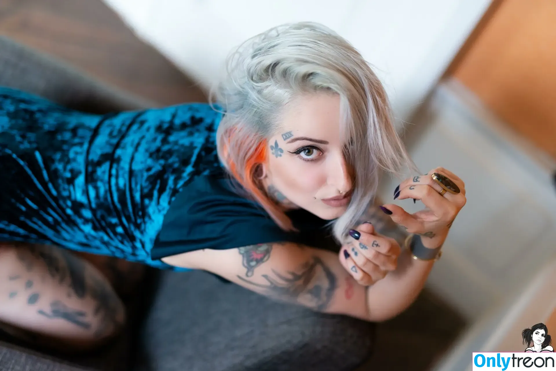 gladycesuicide голая photo #1046 (Gladyce / gladycefavour)