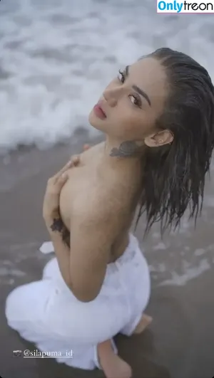 Gladys Alganesy / gladys.alganesy nude photo #0025
