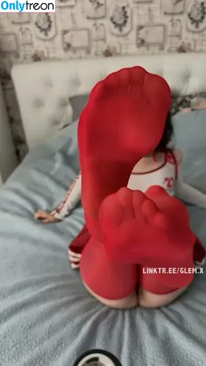 glemfeetx / glem.x / glem_xx nude photo #0072