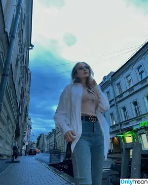 GloriaMatvien фото голая #0053