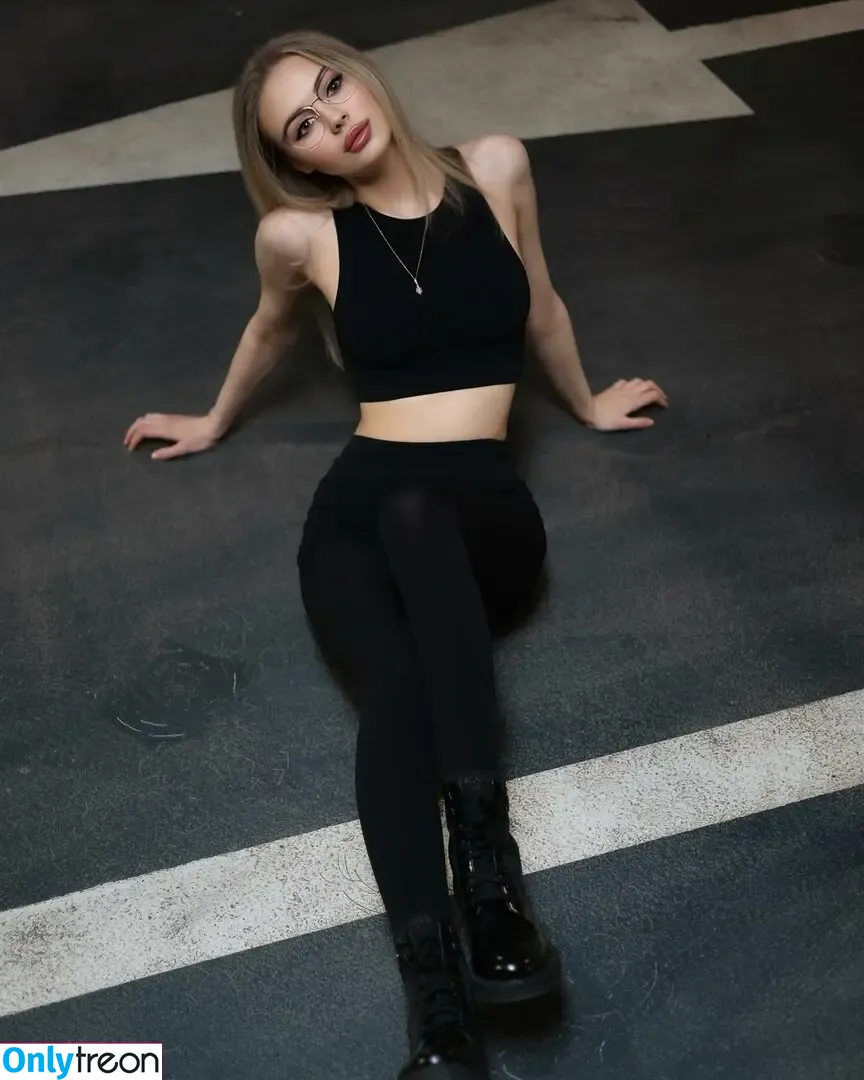 GloriaMatvien nude photo #0200 (GloriaMatvien)