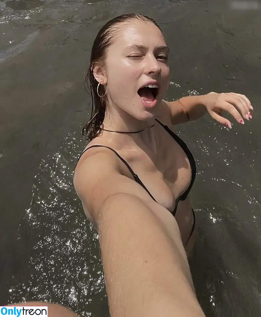 Glosiekk nude photo #0022 (Glosiekk)