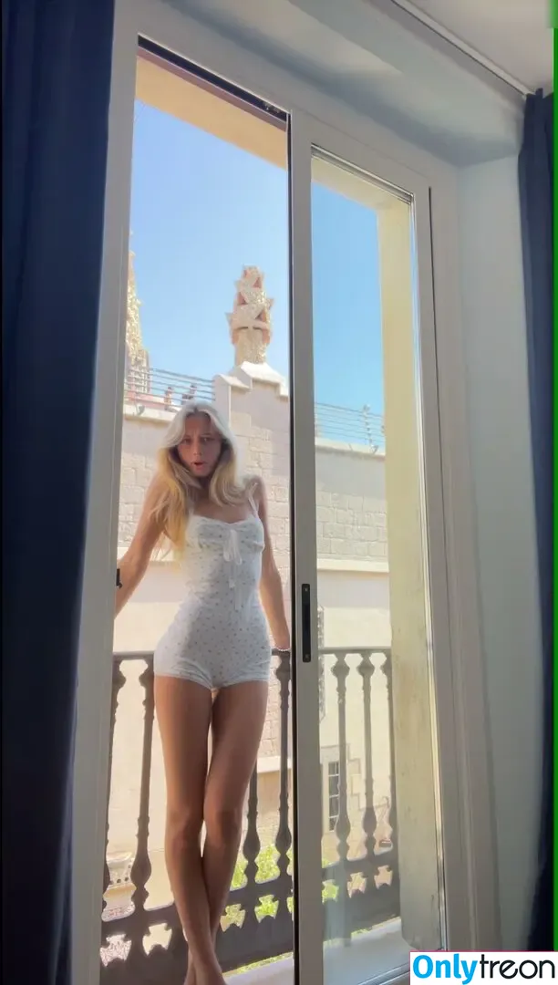 Glosiekk nude photo #0037 (Glosiekk)